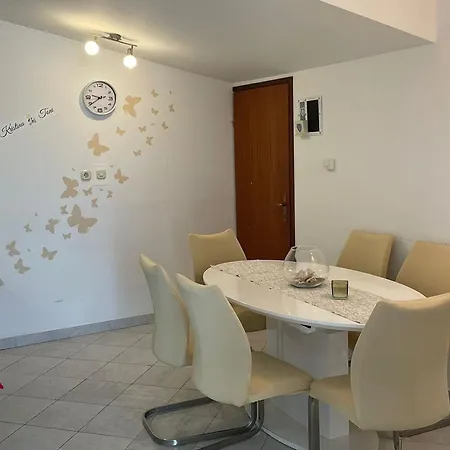 Guest house Meri 3*